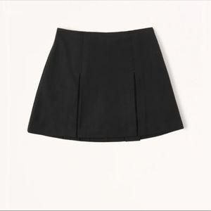 A&F Closet Staple Skort